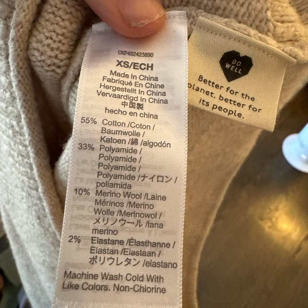 Madewell Belmore Floral-Sleeve Pullover Sweater in Coziest Textured Yarn - Picture 7 of 7